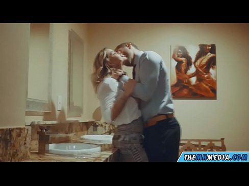 ❤️ Ko'krakli sarg'ish sizni jamoat hojatxonasida yo'ldan ozdirganda ❤❌ Sifatli jinsiy aloqada pornoda uz.filmepornonline.ru ☑